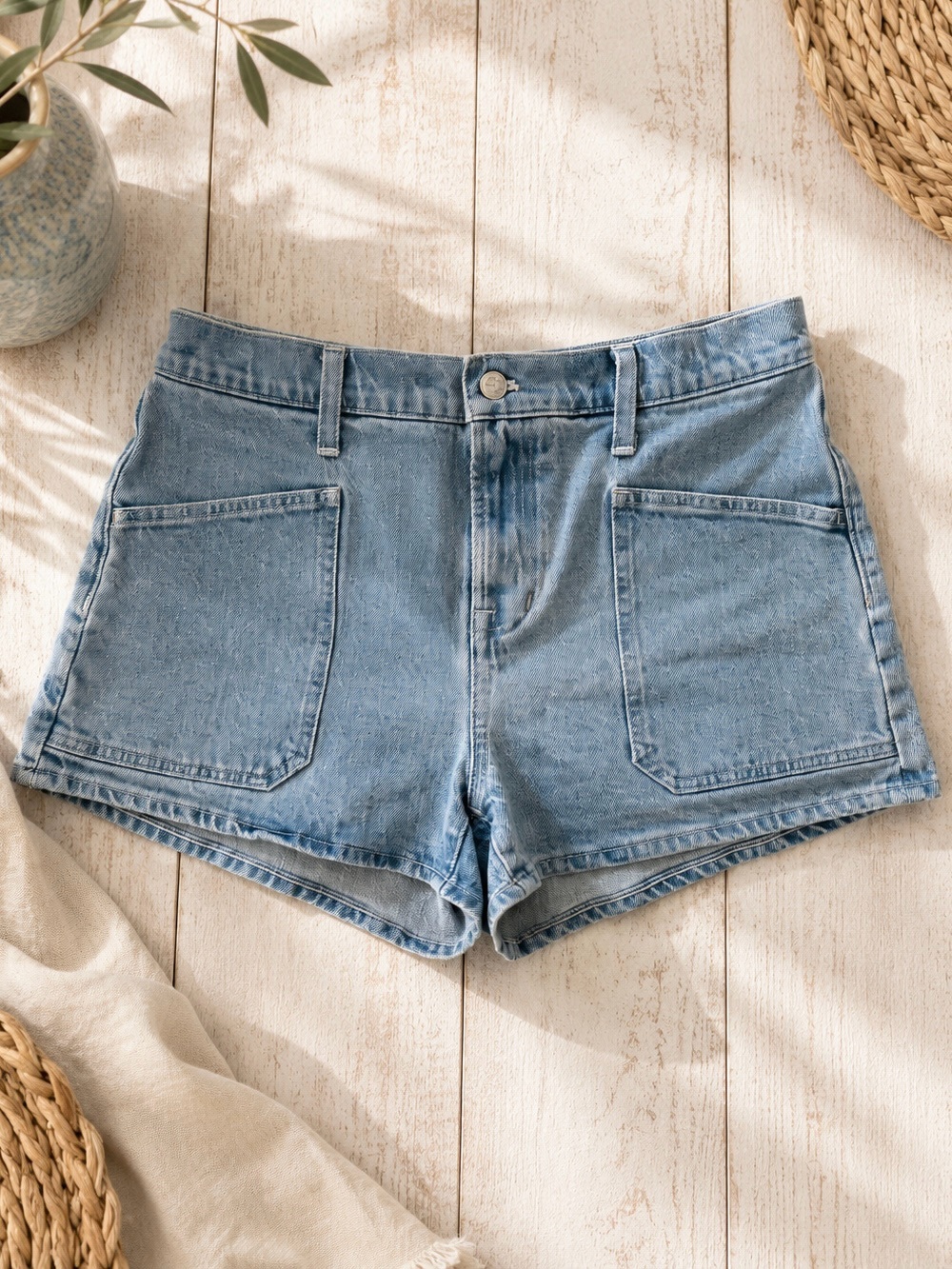 ✨ Madewell Perfect Jean Shorts Light Wash Denim High Rise Size 29 ✨